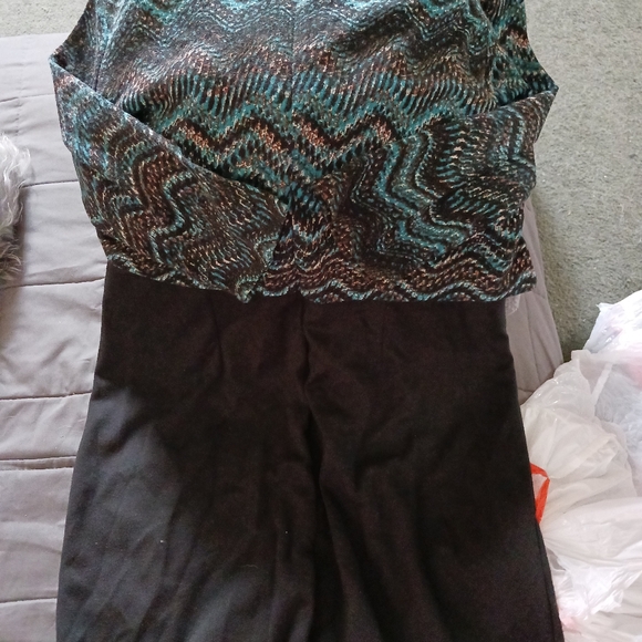 Dress - Picture 2 of 3